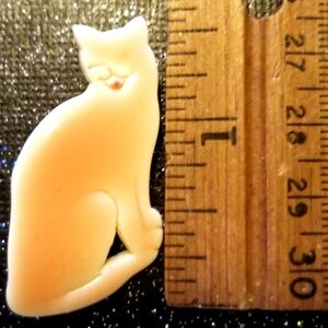 Celluloid Acetate Peach Cat-Shaped Brooch from Paris in Lea Stein Style
